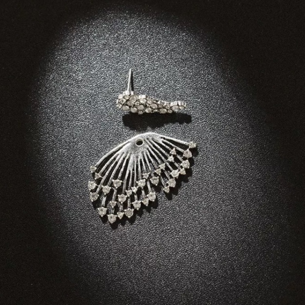 ⚜️[𝟯/$𝟮𝟴]⚜️Big Crystal Silver Gun Earrings New - Picture 7 of 15